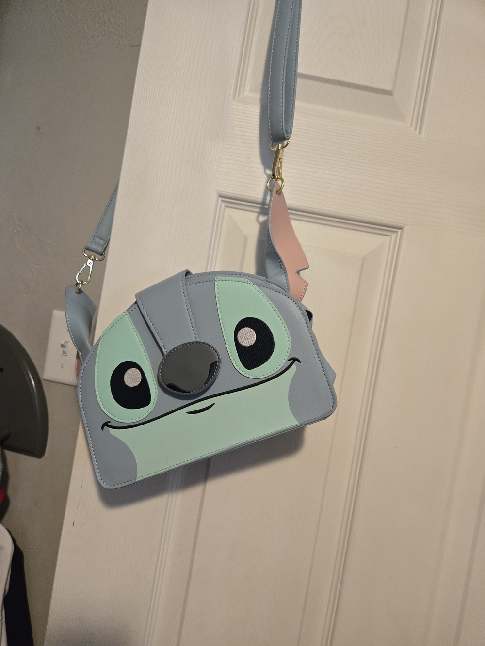 Loungefly Stitch Face Crossbody Bag - Light Blue & Mint